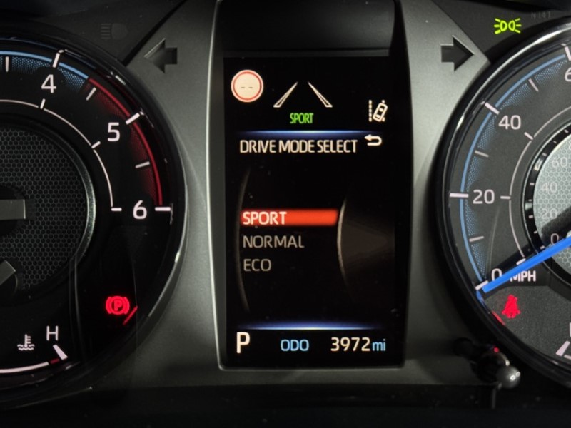 Used Toyota Hilux 2025 for sale - 77848251: Photo 29