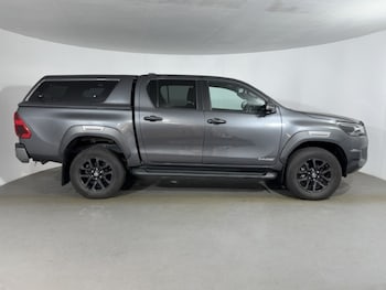 Used Toyota Hilux 2025 for sale - 77848251: Photo