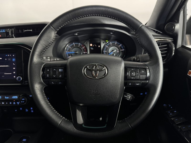 Used Toyota Hilux 2025 for sale - 77848251: Photo 5