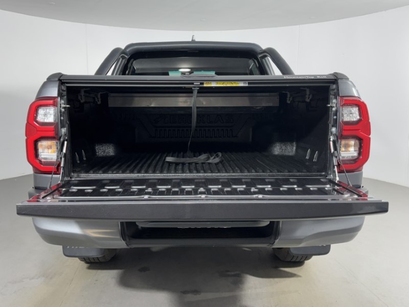 Used Toyota Hilux 2025 for sale - 78028108: Photo 13