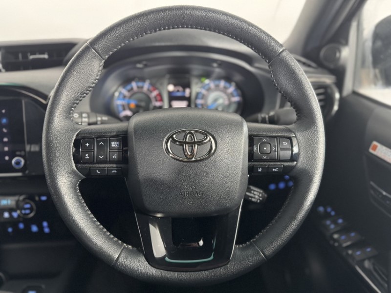 Used Toyota Hilux 2025 for sale - 78028108: Photo 5
