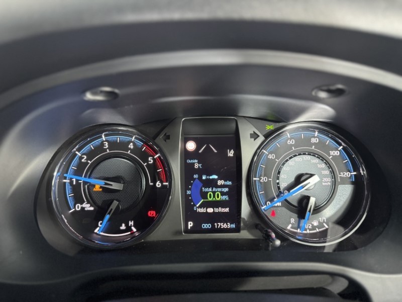 Used Toyota Hilux 2025 for sale - 78028108: Photo 9