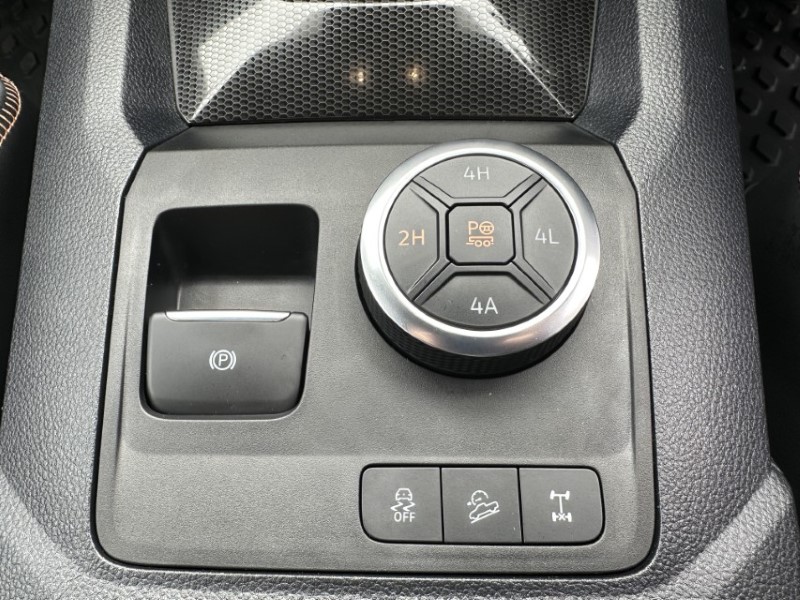 Used Volkswagen Amarok 2025 for sale - 77100564: Photo 32