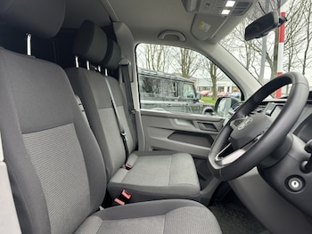 Used Volkswagen Transporter 2024 for sale - 77063482: Photo