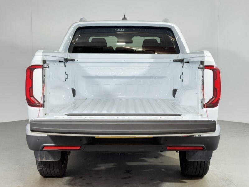 Used Volkswagen Amarok 2024 for sale - 77431287: Photo 13