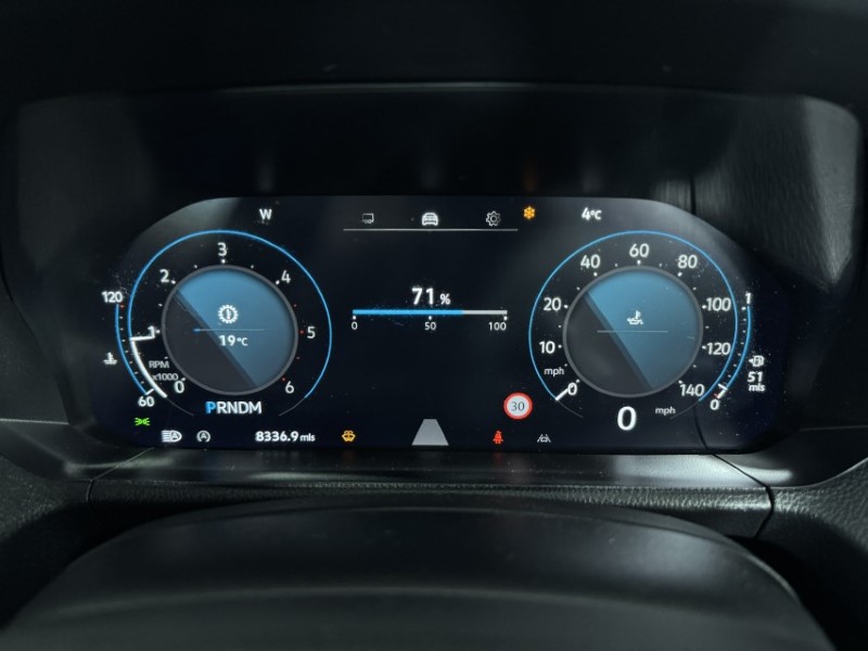 Used Volkswagen Amarok 2024 for sale - 77431287: Photo 9