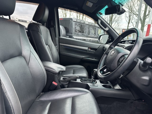 Used Toyota Hilux 2020 for sale - 77036173: Photo 17