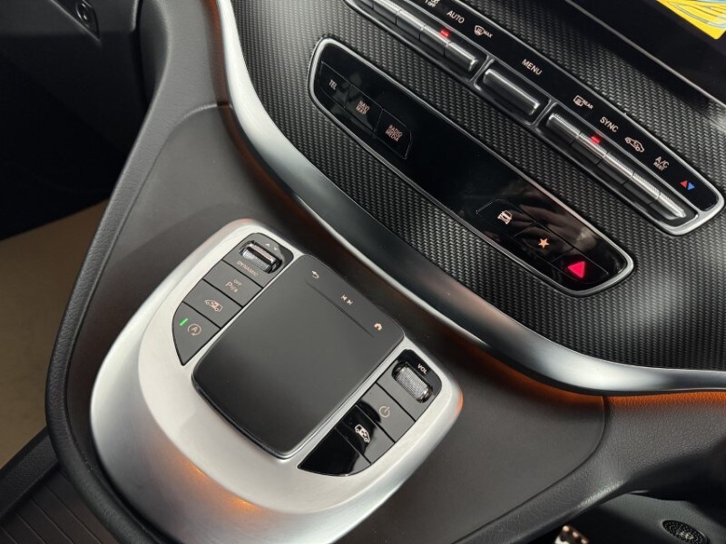 Used Mercedes-Benz V-Class 2023 for sale - 77789160: Photo 10