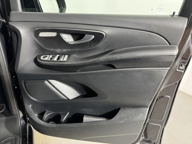 Used Mercedes-Benz V-Class 2023 for sale - 77789160: Photo 29