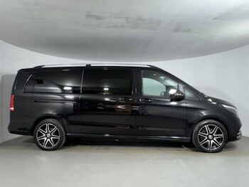 Used Mercedes-Benz V-Class 2023 for sale - 77789160: Photo