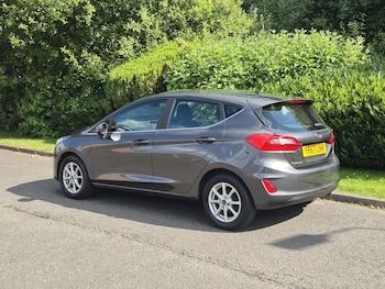 Used Ford Fiesta 2017 for sale - 79254950: Photo