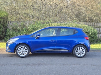 Used Renault Clio 2017 for sale - 78379423: Photo