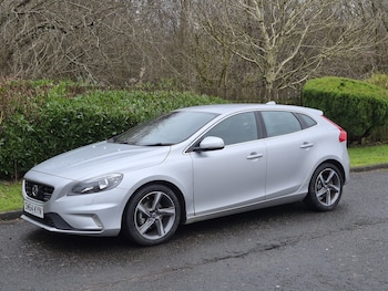 Used Volvo V40 2014 for sale - 77038874: Photo