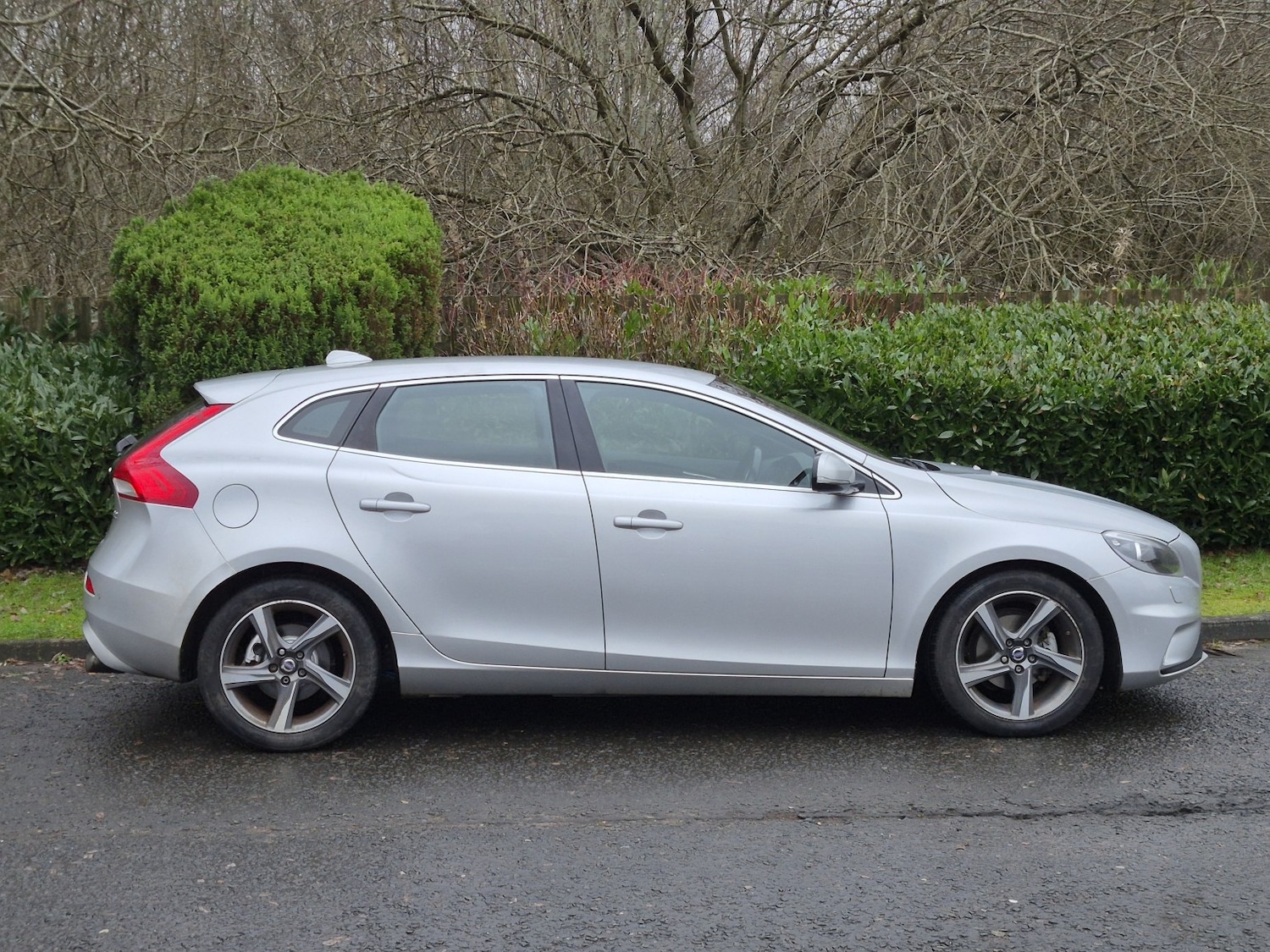 Used Volvo V40 2014 for sale - 77038874: Photo 9