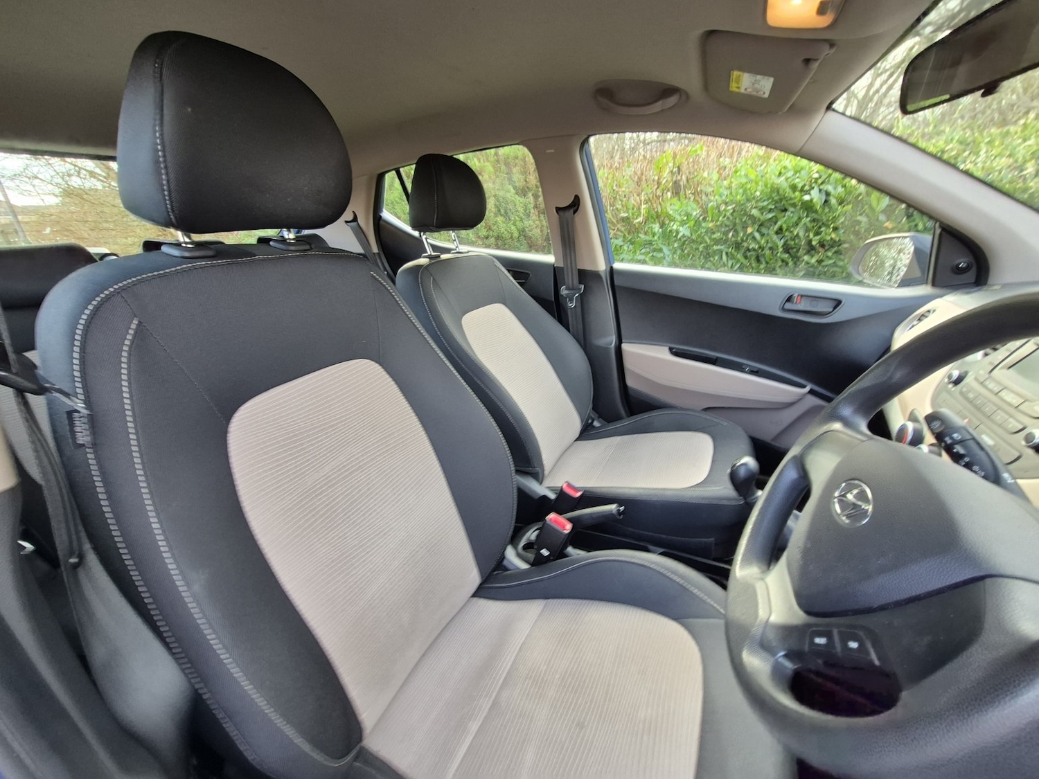 Used Hyundai i10 2016 for sale - 77798584: Photo 14