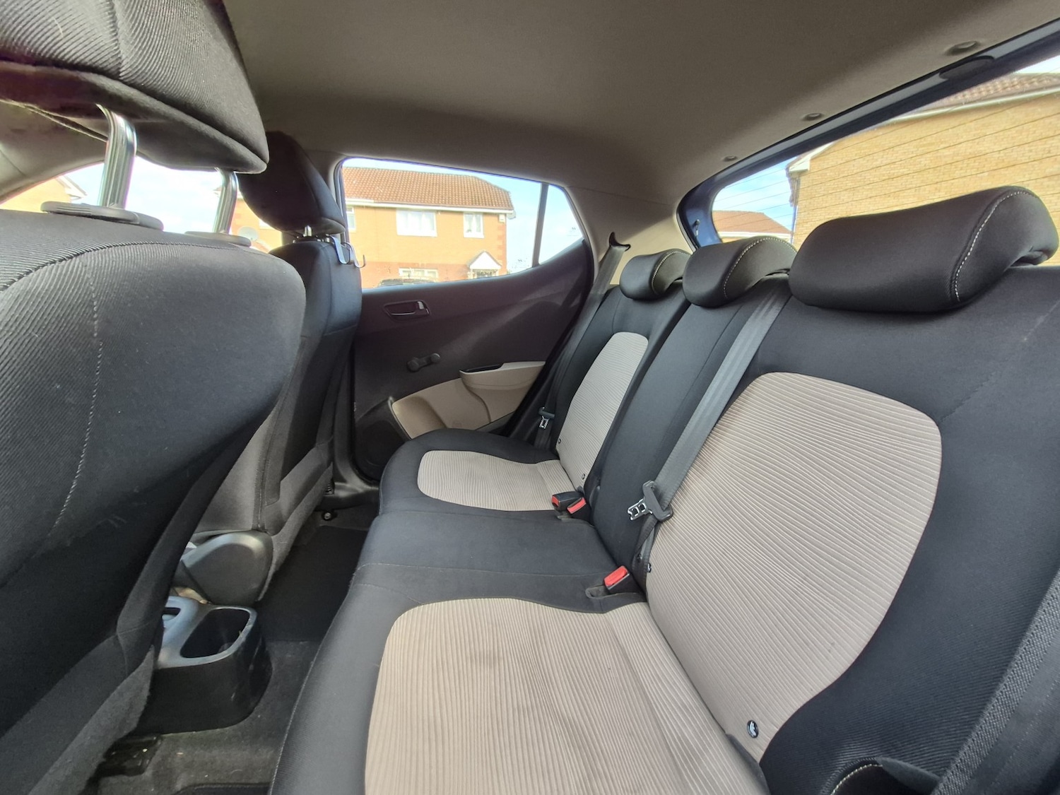 Used Hyundai i10 2016 for sale - 77798584: Photo 16