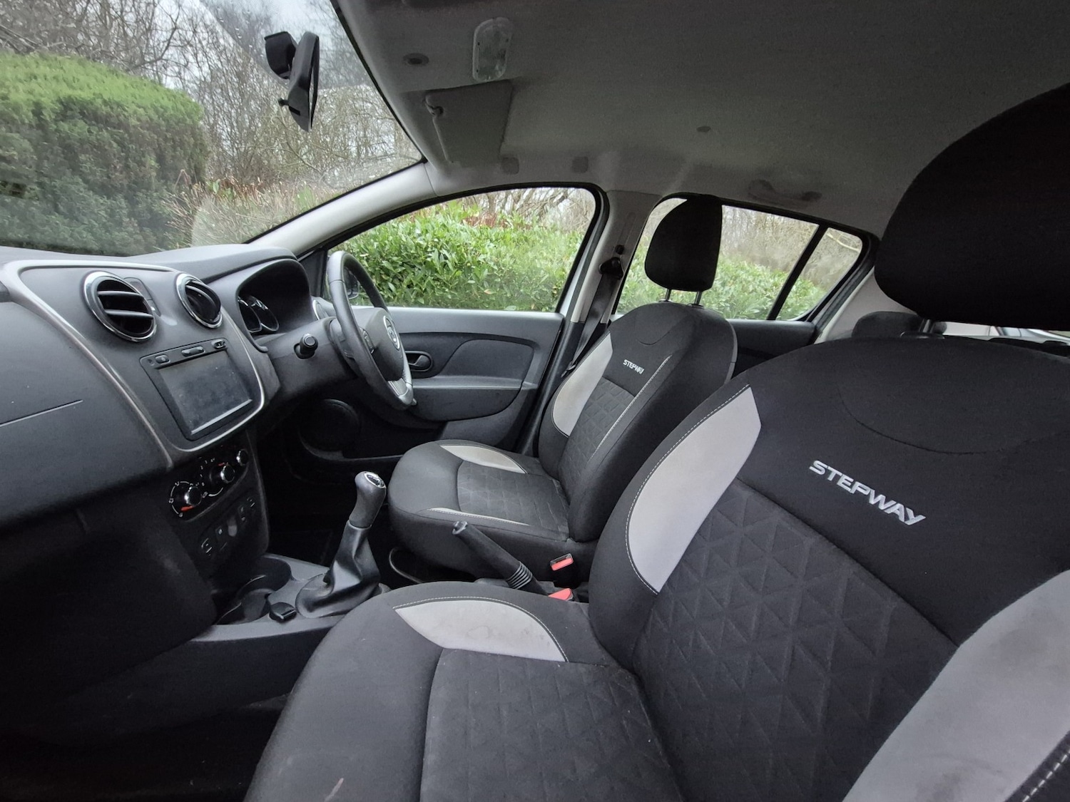 Used Dacia Sandero Stepway 2015 for sale - 77038895: Photo 15