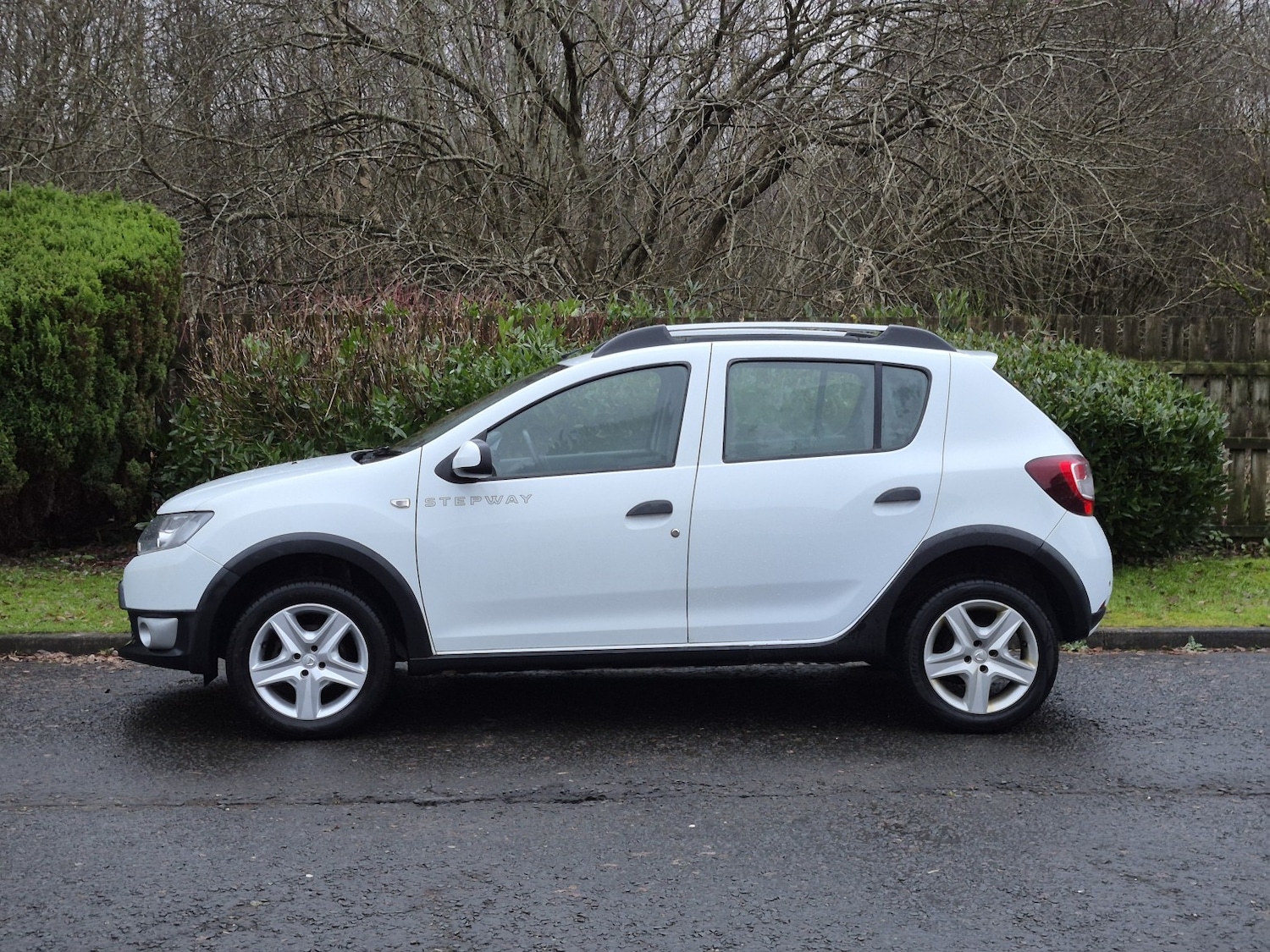 Used Dacia Sandero Stepway 2015 for sale - 77038895: Photo 3