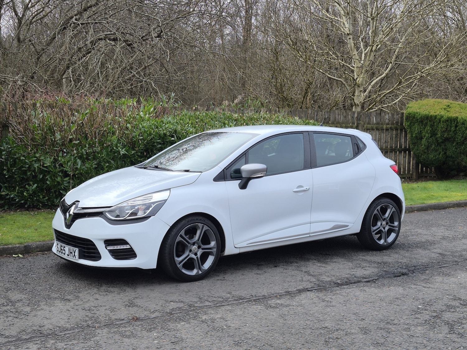 Used Renault Clio 2015 for sale - 77822345: Photo 2