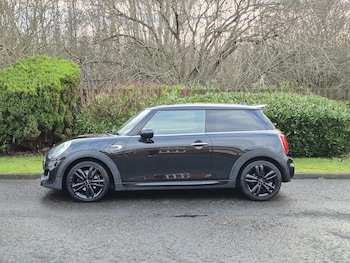 Used MINI Hatch 2017 for sale - 77237003: Photo