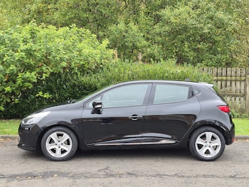 Used Renault Clio 2013 for sale - 76369337: Photo