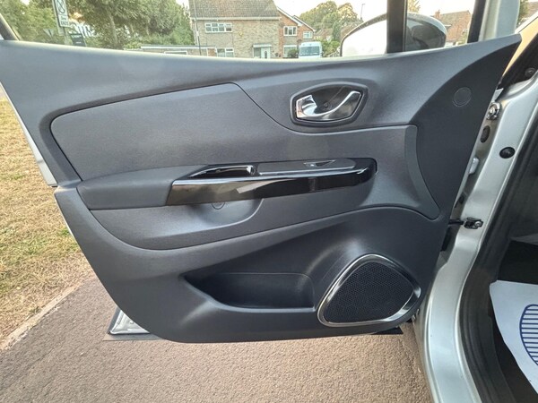 Used Renault Captur 2017 for sale - 75608840: Photo 27