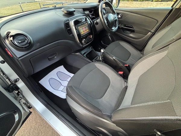 Used Renault Captur 2017 for sale - 75608840: Photo 32