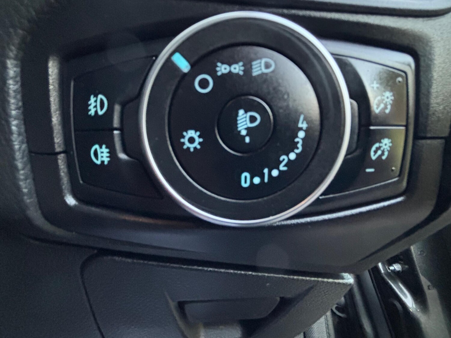 Used Ford Focus 2017 for sale - 76013742: Photo 24