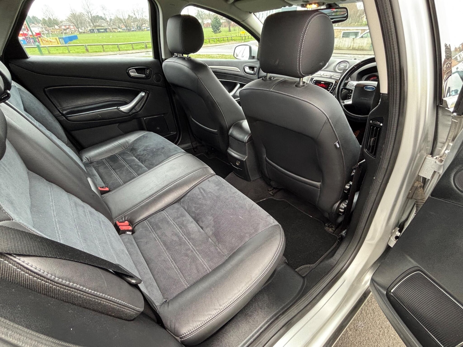 Used Ford Mondeo 2009 for sale - 77958179: Photo 26