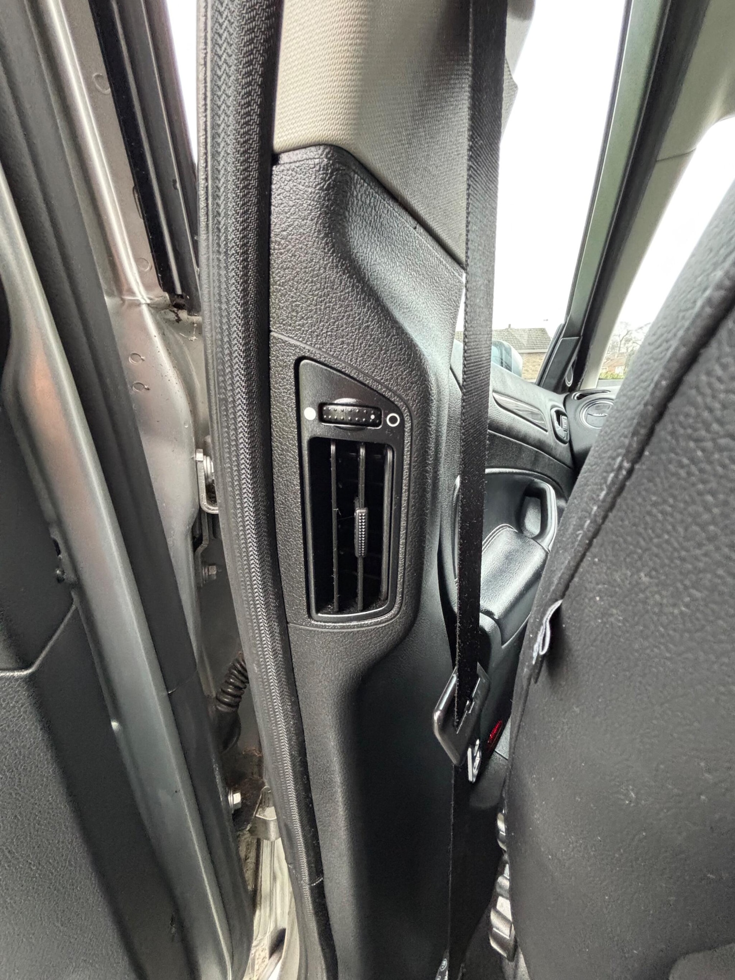 Used Ford Mondeo 2009 for sale - 77958179: Photo 32