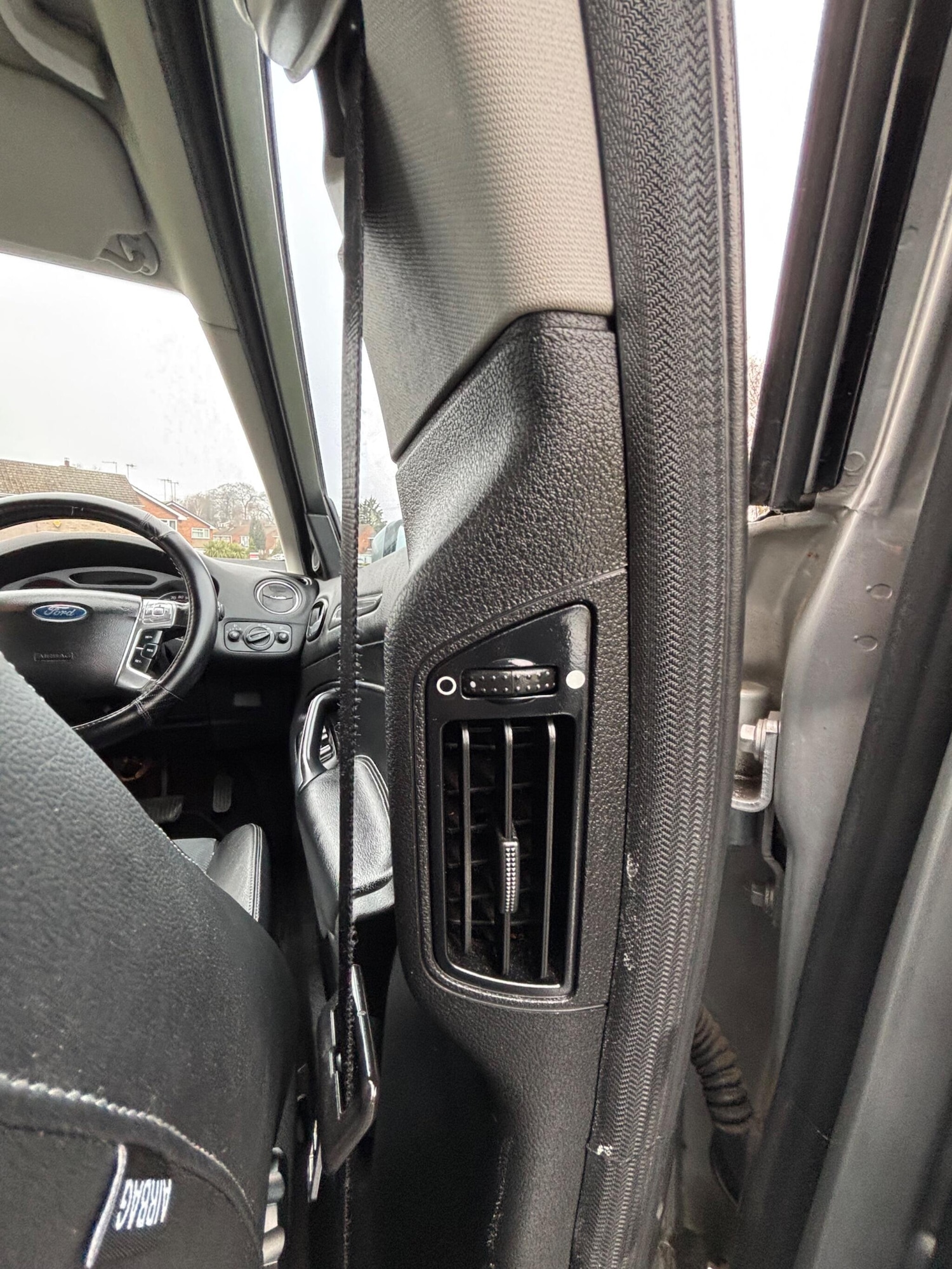 Used Ford Mondeo 2009 for sale - 77958179: Photo 33