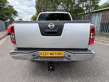Used Nissan Navara 2011 for sale - 79168334: Photo
