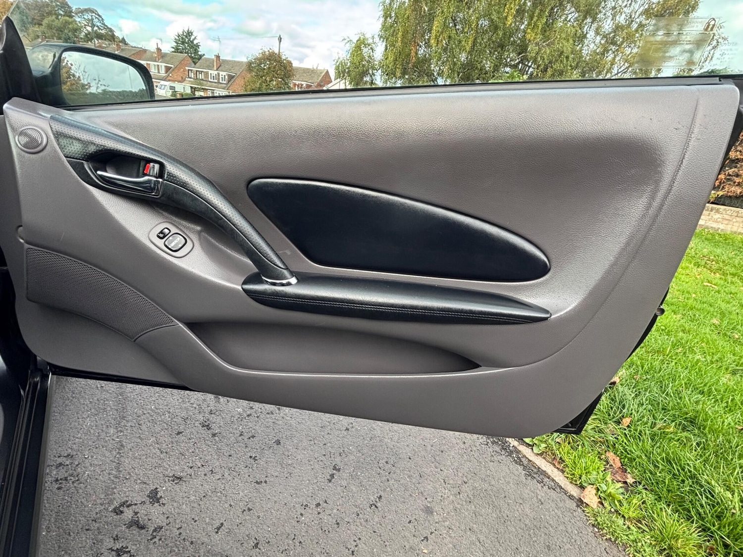 Used Toyota Celica 2002 for sale - 76388359: Photo 26