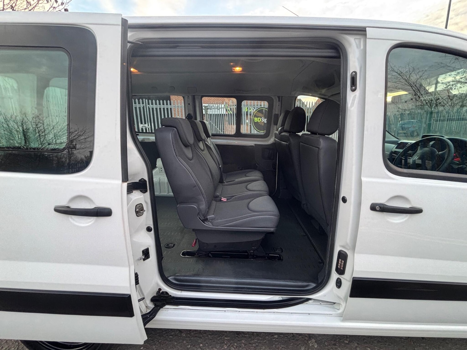 Used Citroen Dispatch 2009 for sale - 77015965: Photo 19