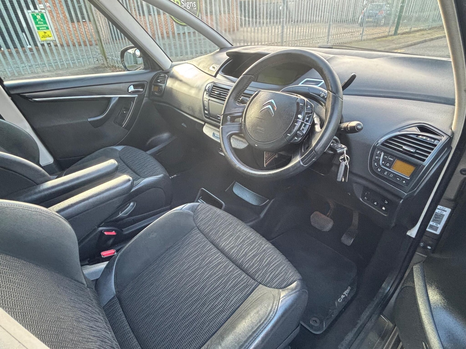 Used Citroen C4 Picasso 2010 for sale - 77016397: Photo 25