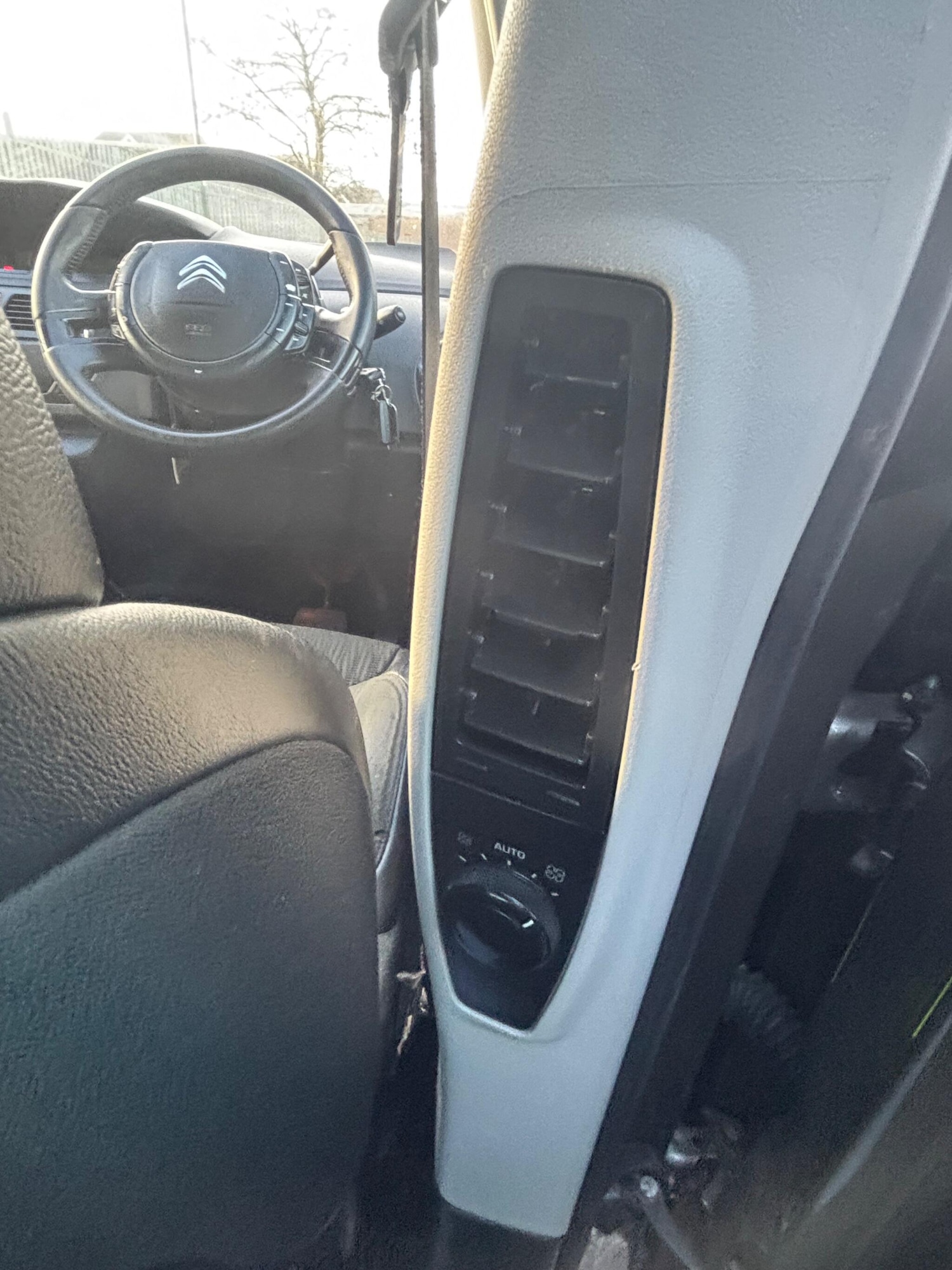 Used Citroen C4 Picasso 2010 for sale - 77016397: Photo 30