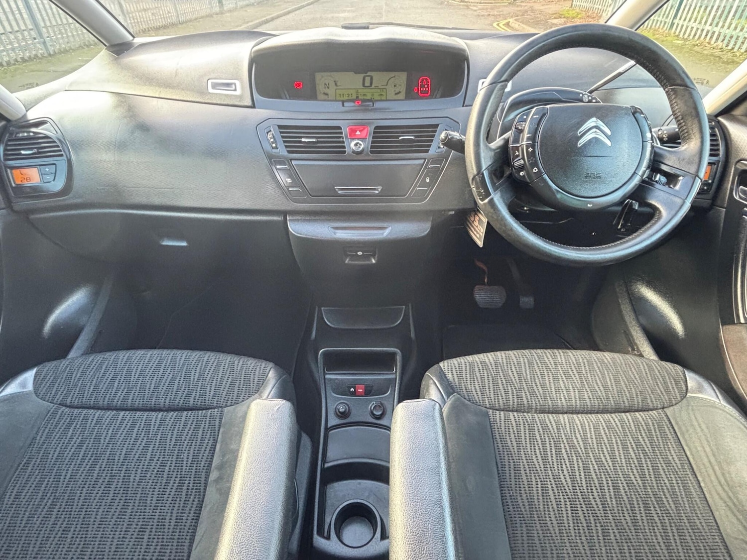 Used Citroen C4 Picasso 2010 for sale - 77016397: Photo 31