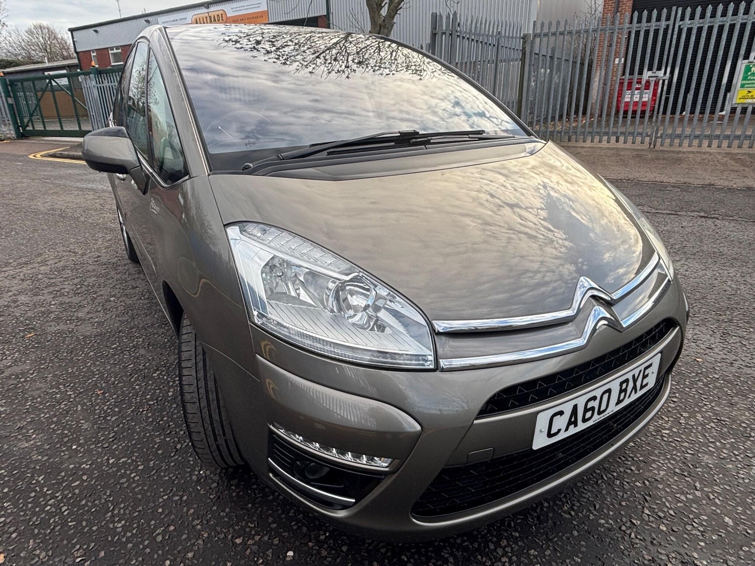 Used Citroen C4 Picasso 2010 for sale - 77016397: Photo 7