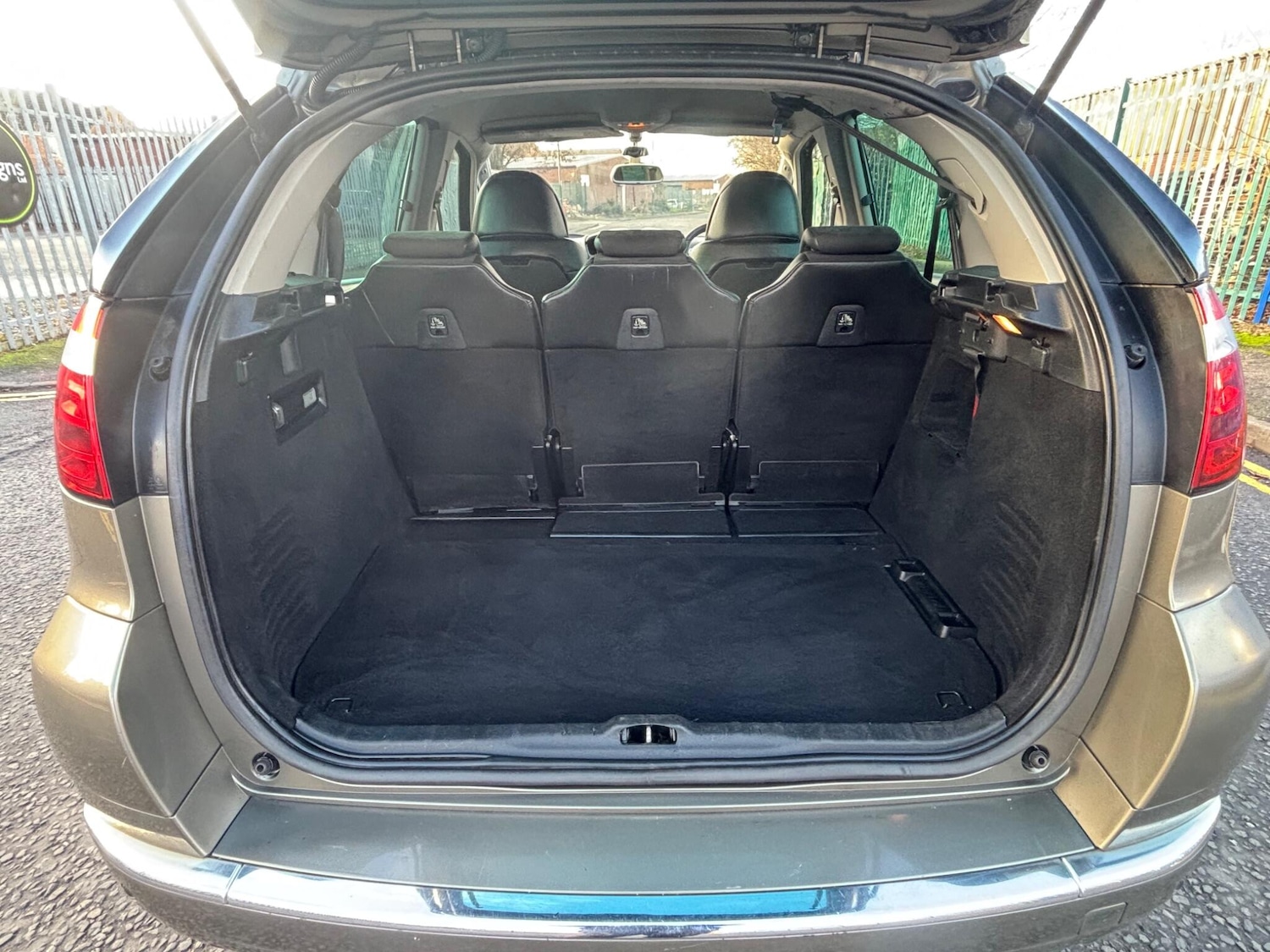 Used Citroen C4 Picasso 2010 for sale - 77016397: Photo 8