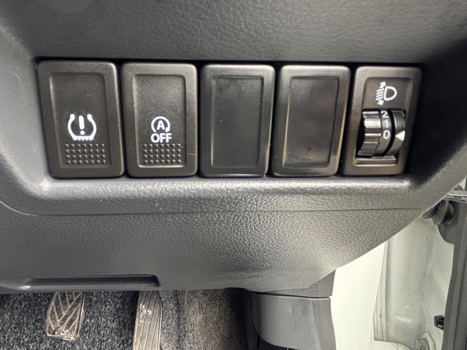 Vehicle 33