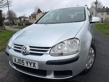 Used Volkswagen Golf 2005 for sale - 77040089: Photo
