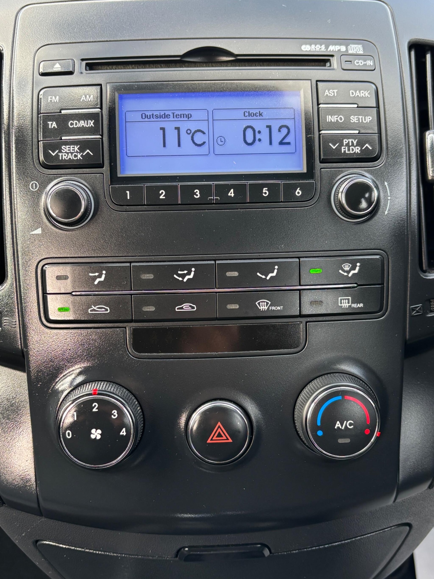 Used Hyundai i30 2010 for sale - 77957216: Photo 31