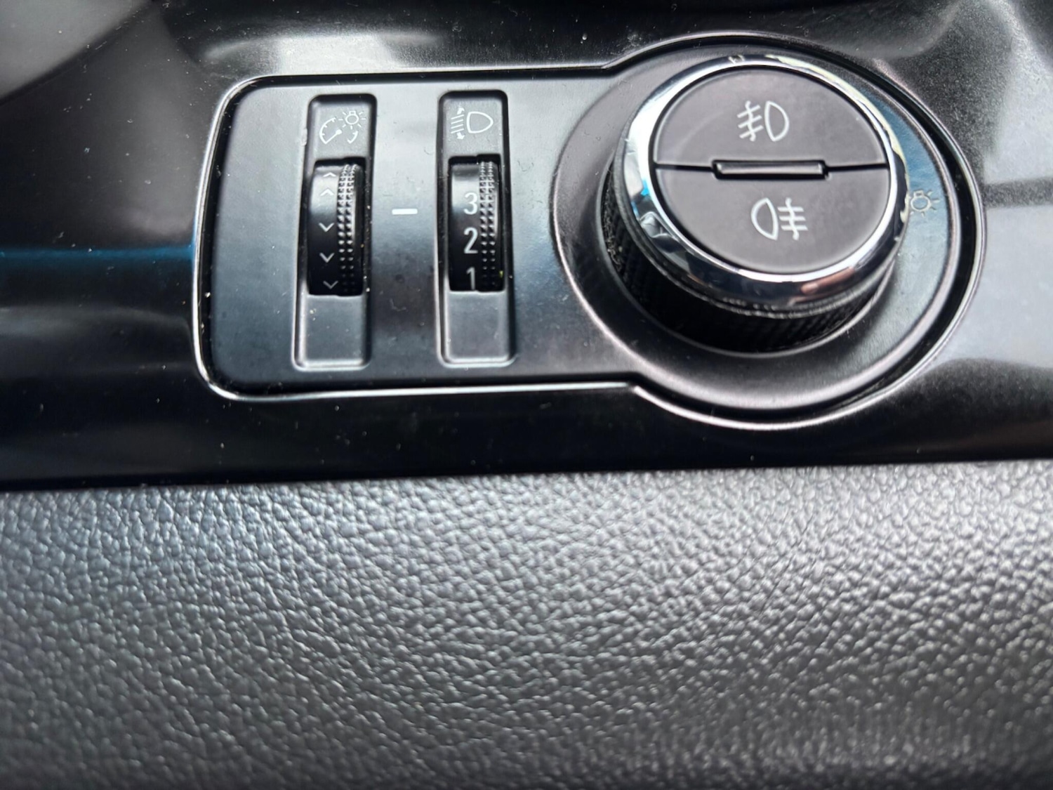 Used Chevrolet Orlando 2012 for sale - 77400893: Photo 34