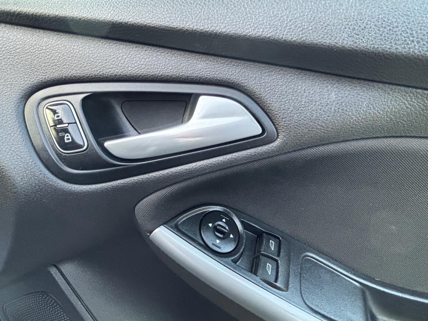 Used Ford Focus 2017 for sale - 76715363: Photo 14