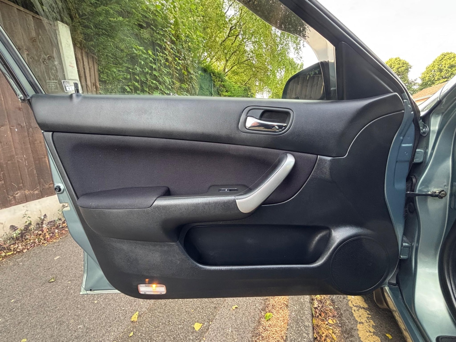 Used Honda Accord 2004 for sale - 76991159: Photo 28