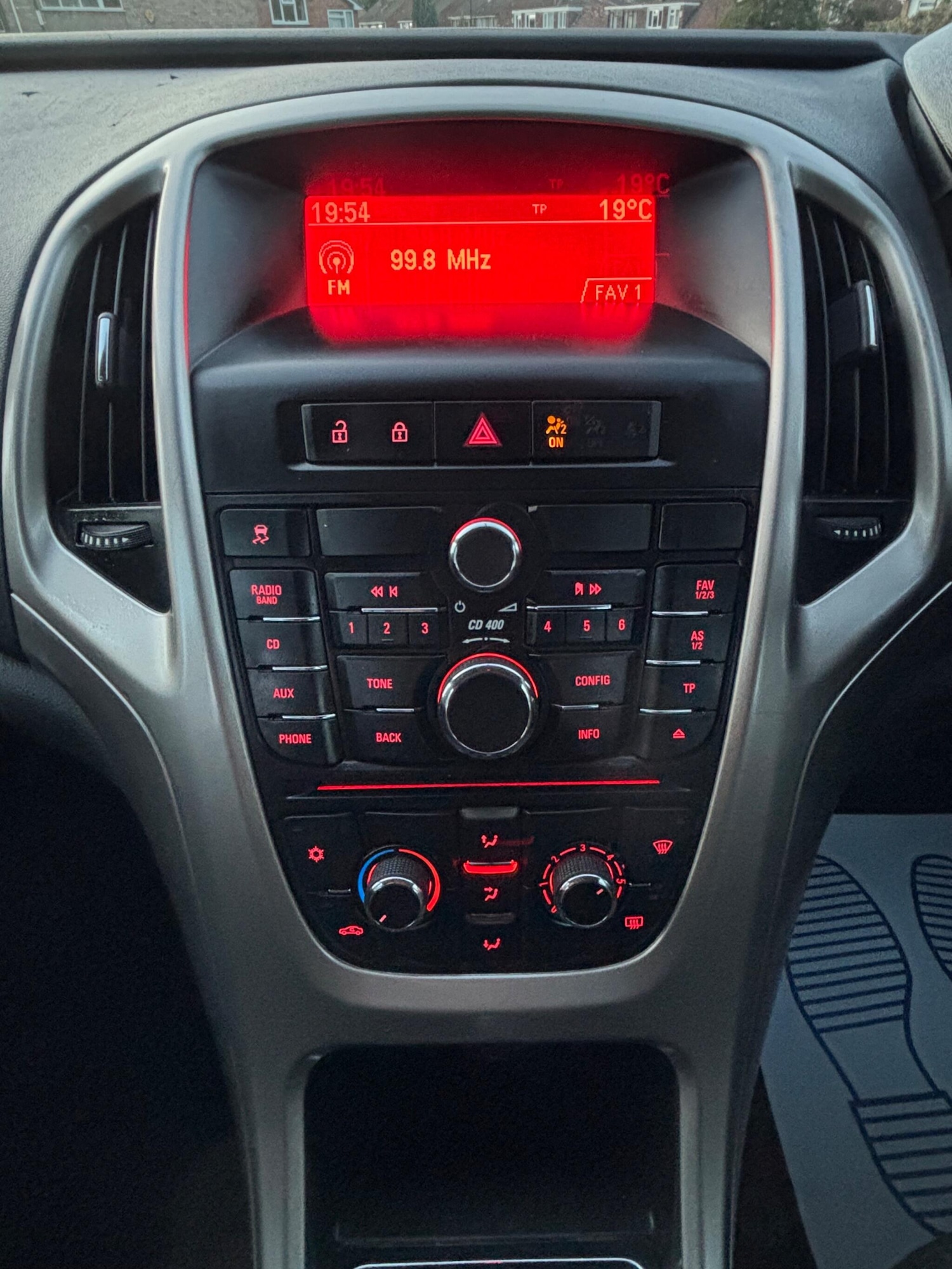 Vehicle 28