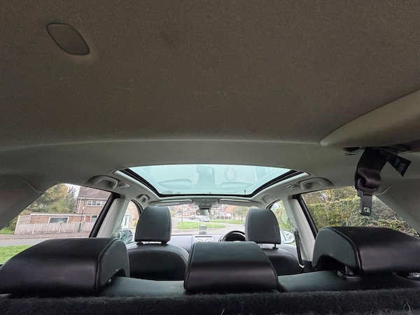 Used Nissan Qashqai 2010 for sale - 76307440: Photo 33