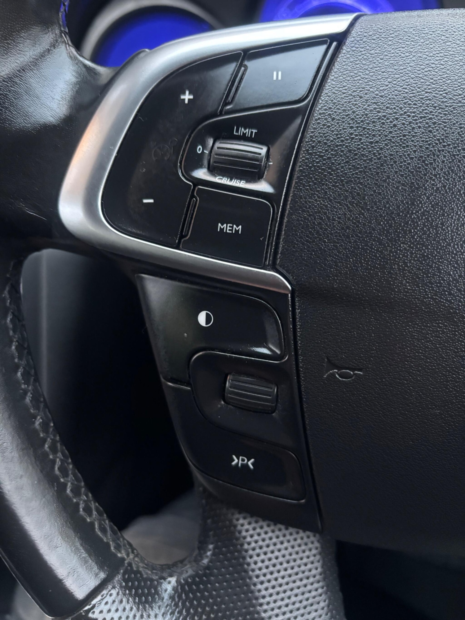 Used Citroen C4 2012 for sale - 78047202: Photo 37