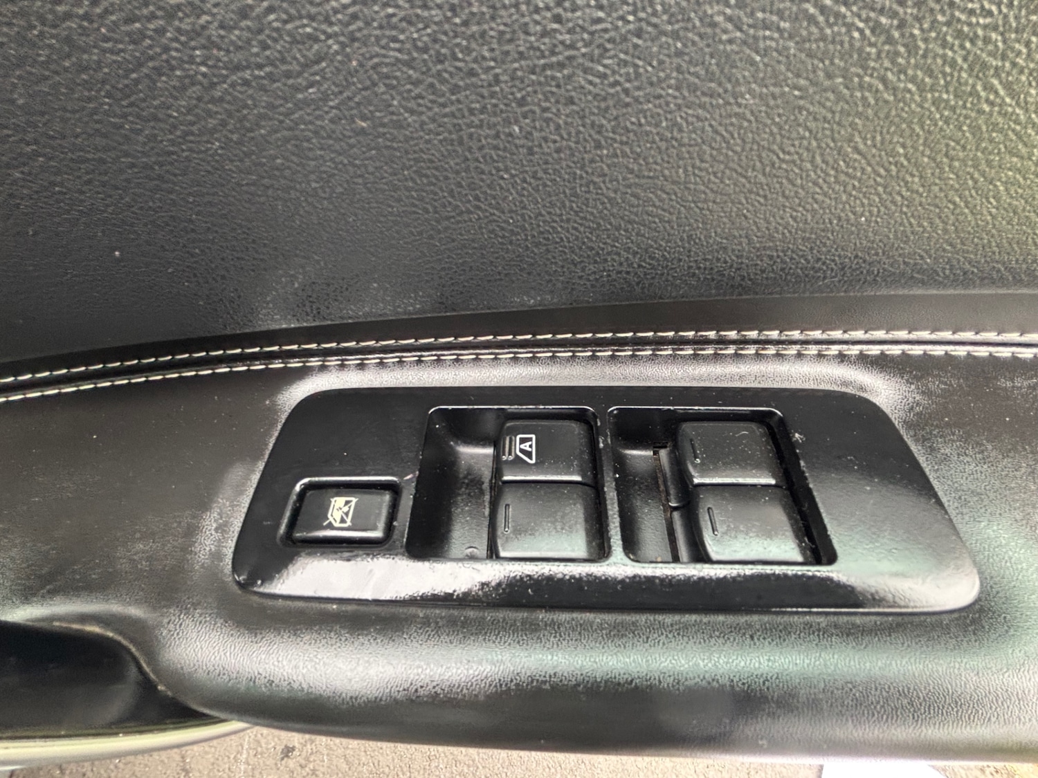 Used Nissan Qashqai 2010 for sale - 76255106: Photo 21