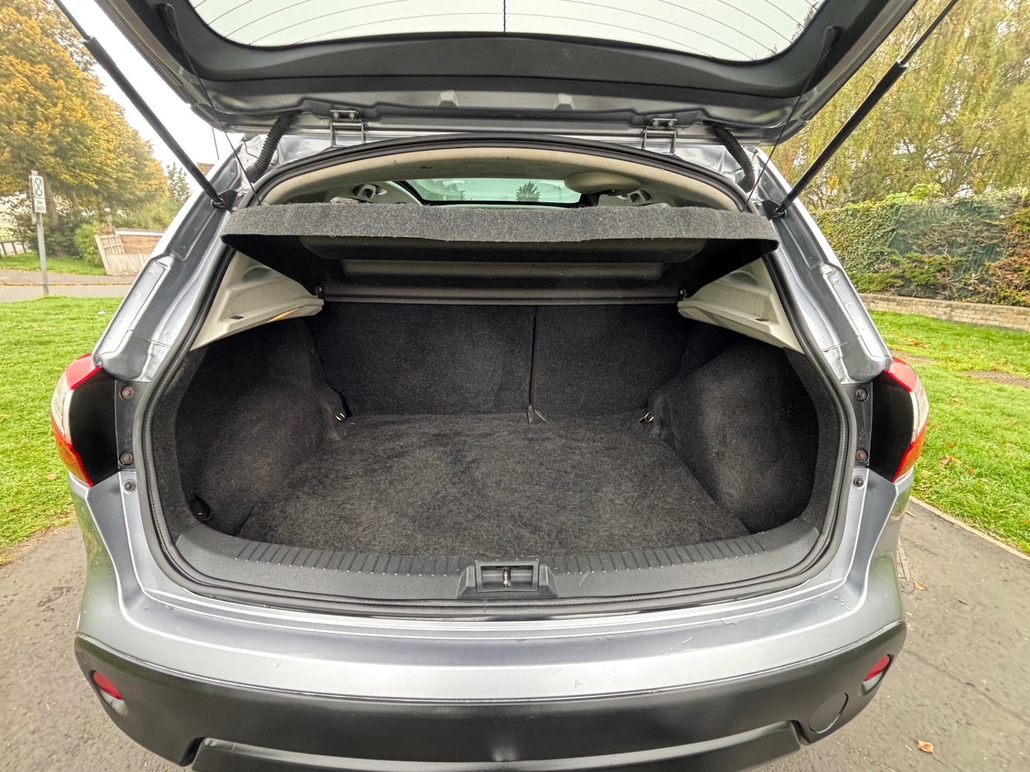 Used Nissan Qashqai 2010 for sale - 76255106: Photo 9